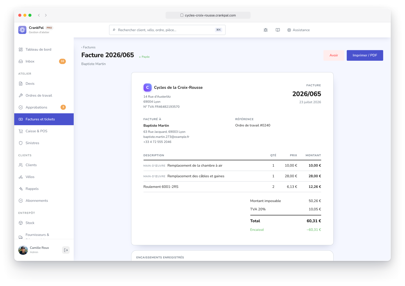 Fattura elettronica nel gestionale CrankPal con righe di manodopera e ricambi, totale, IVA, stato pagata, download XML della fattura elettronica, stampa PDF e nota di credito.