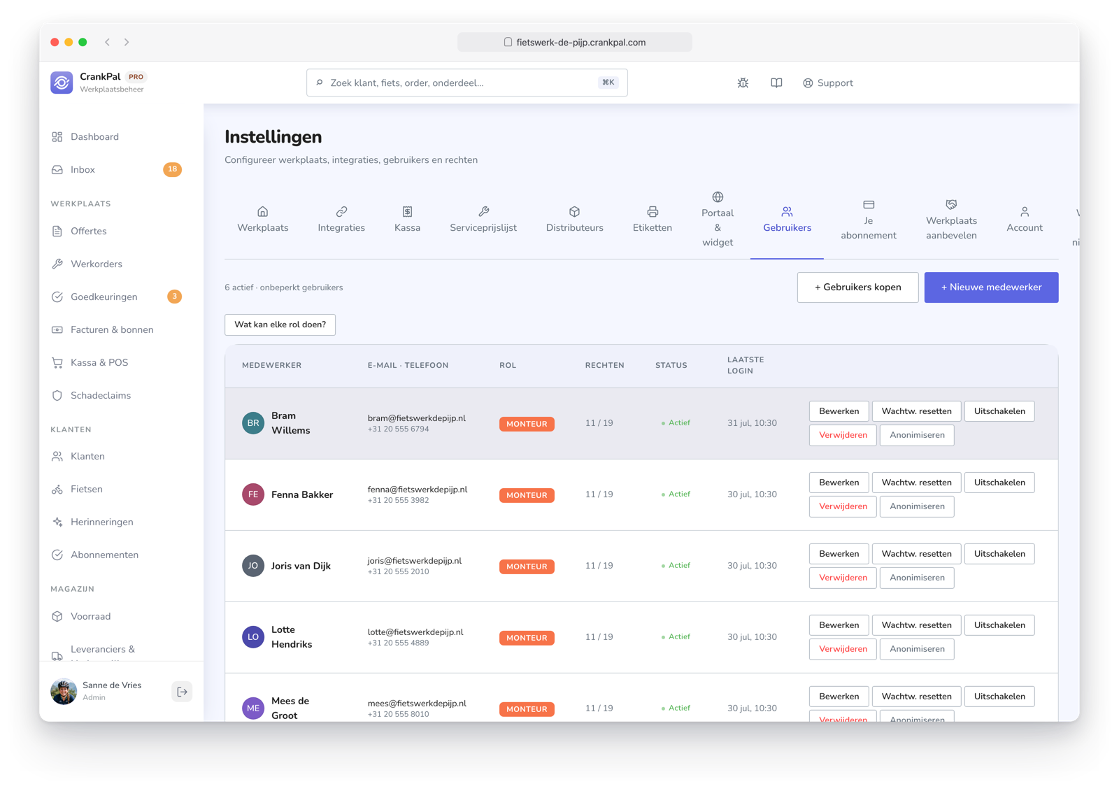 Impostazioni del gestionale CrankPal, scheda Utenti: elenco dei collaboratori con ruolo (admin, manager, meccanico), permessi per sezione, stato, ultimo accesso e azioni di modifica, reset password e disabilitazione.