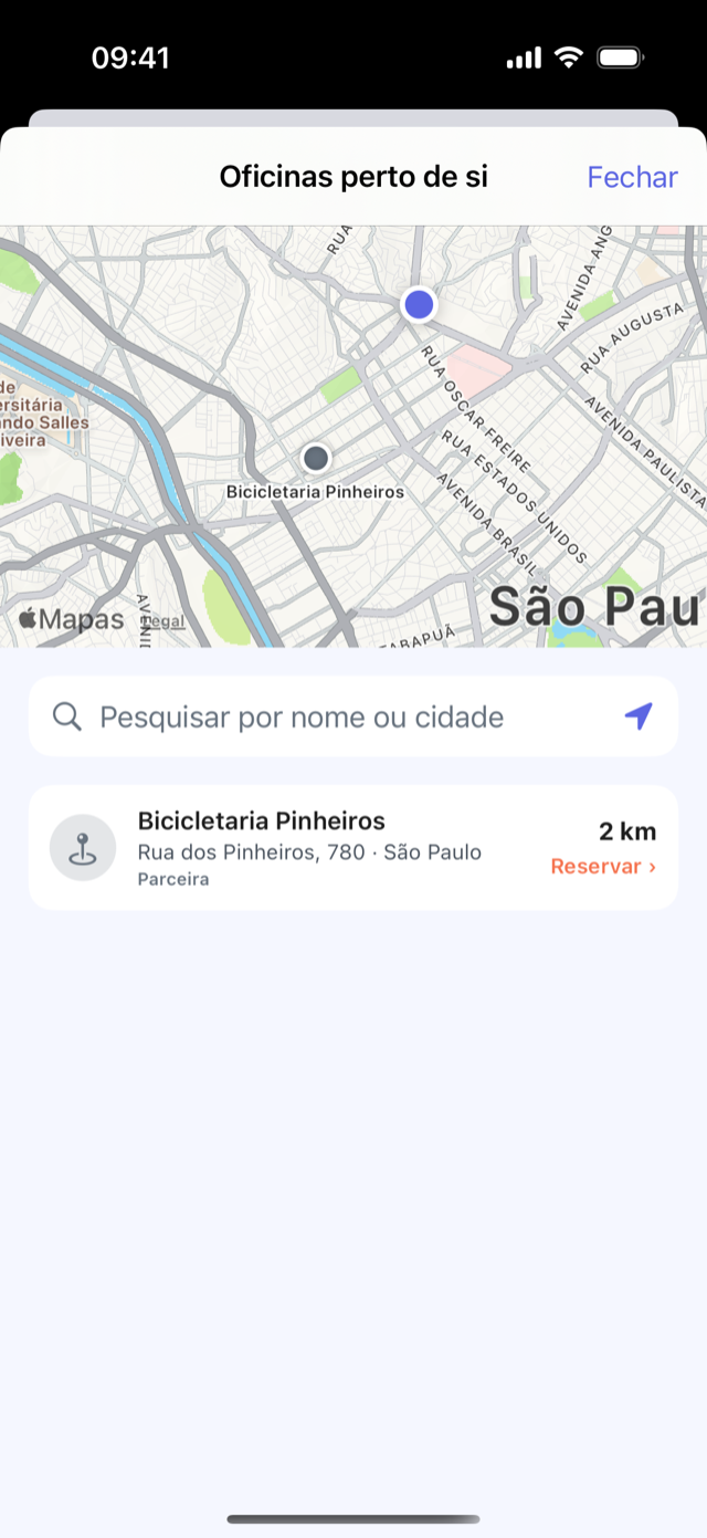 A app CrankPal: o mapa das oficinas por perto, com a ficha da oficina, a distância e o botão para marcar
